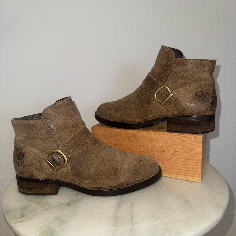 Born Brown Suede Ankle Boots size 7